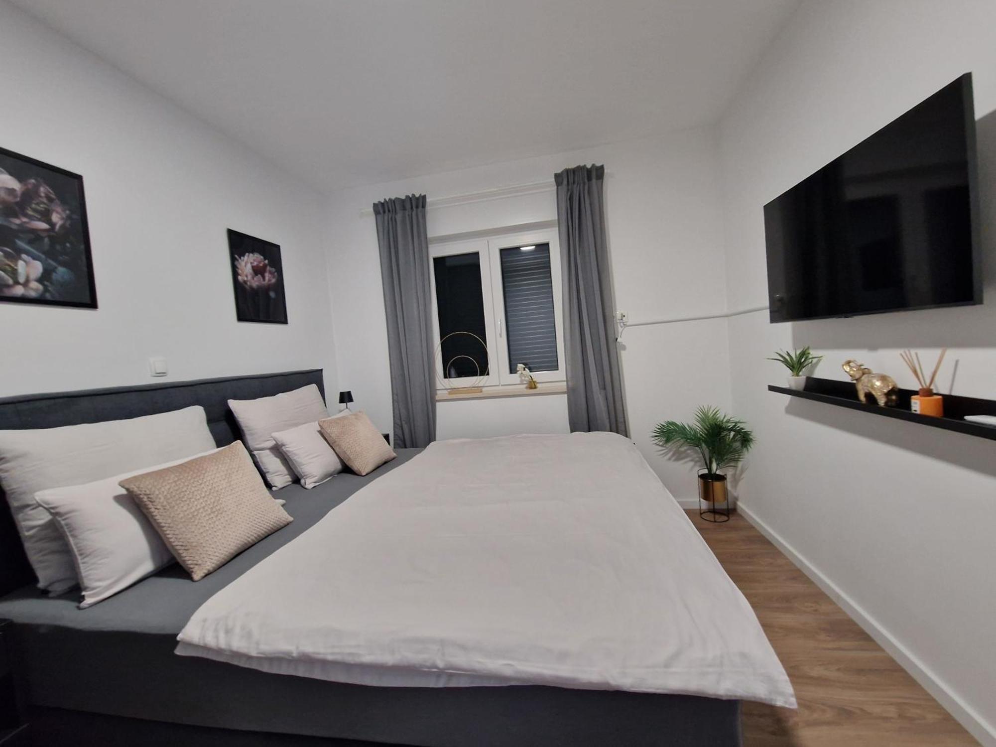 Deluxe Apartment Mila Нин Экстерьер фото